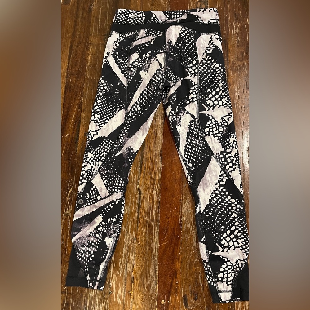 Lululemon Black and White Patterned Zippered Pants